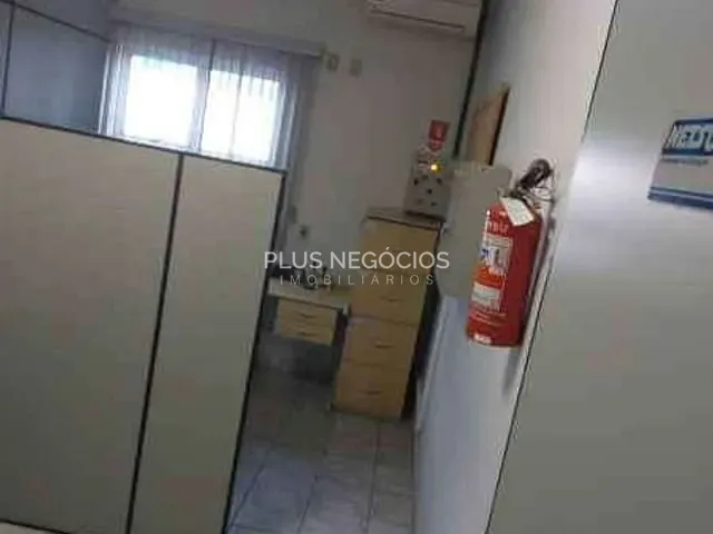 Galpão / Barracão com 3500m², à venda ou para alugar, no bairro Iporanga em Sorocaba