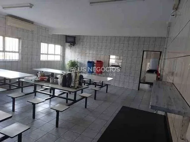 Galpão / Barracão com 3500m², à venda ou para alugar, no bairro Iporanga em Sorocaba