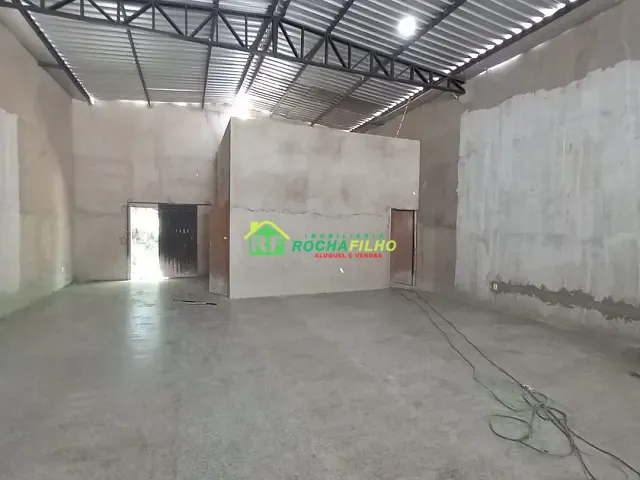 Galpão / Barracão com 250m², para alugar, no bairro Pedra Mole em Teresina