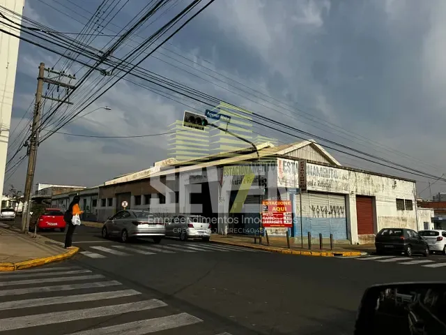 Galpão / Barracão com 3104m², à venda, no bairro Centro em Bauru