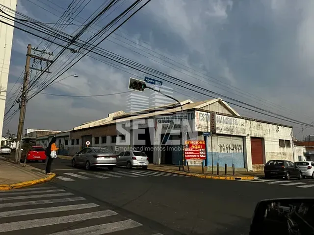Galpão / Barracão com 3104m², à venda, no bairro Centro em Bauru