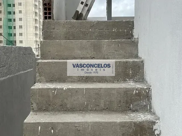 Galpão / Barracão com 250m², à venda, no bairro Jardim Satélite em São José dos Campos