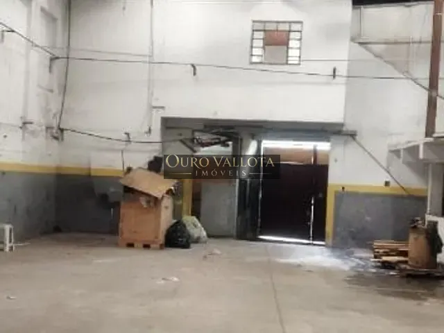 Galpão / Barracão com 350m², para alugar, no bairro Vila Ema em São Paulo