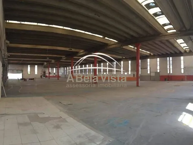 Galpão / Barracão com 6880m², para alugar, no bairro Parque São Domingos em São Paulo