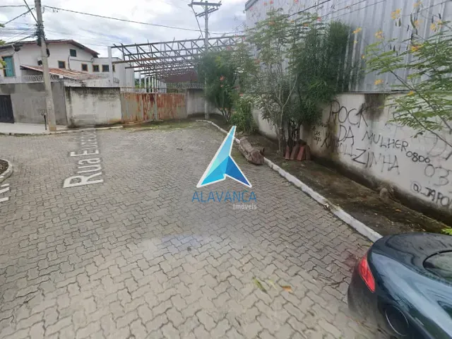 Galpão / Barracão com 1700m², para alugar, no bairro Vila Rica em Governador Valadares