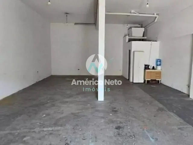 Galpão / Barracão com 300m², para alugar, no bairro Ipiranga em São Paulo