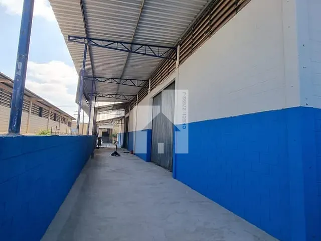 Galpão / Barracão com 900m², para alugar, no bairro Santa Júlia em Itupeva