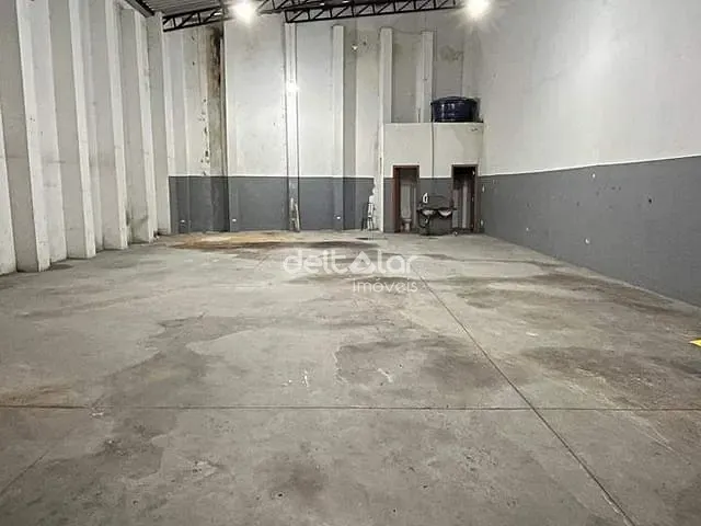 Galpão / Barracão com 200m², para alugar, no bairro Santa Mônica em Belo Horizonte