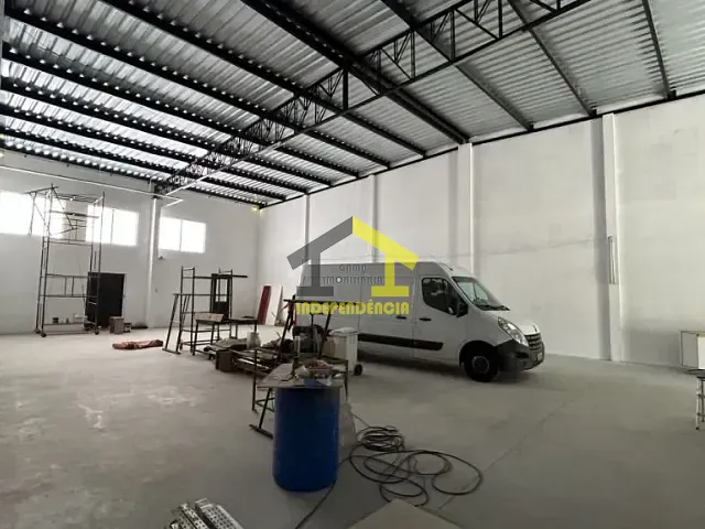 Galpão / Barracão com 560m², à venda, no bairro Bairro da Ponte em Itatiba
