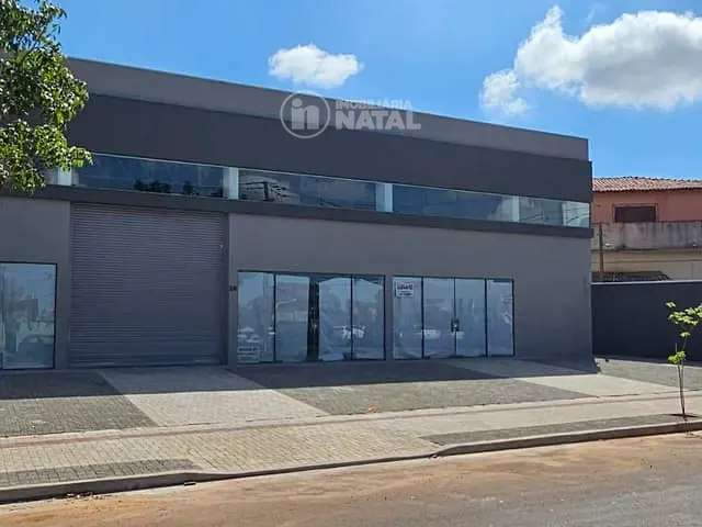 Galpão / Barracão com 787m², para alugar, no bairro Vila Ipiranga em Londrina