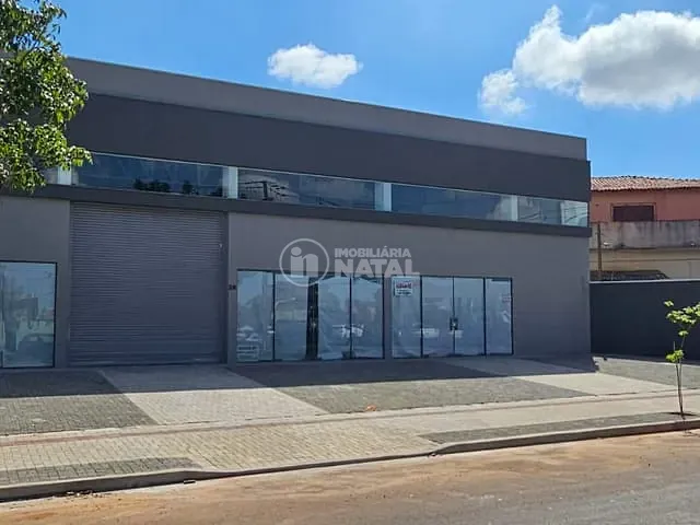 Galpão / Barracão com 787m², para alugar, no bairro Vila Ipiranga em Londrina
