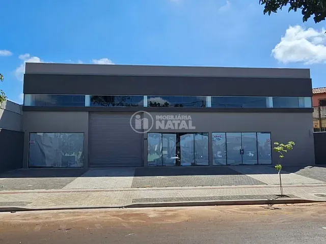 Galpão / Barracão com 787m², para alugar, no bairro Vila Ipiranga em Londrina