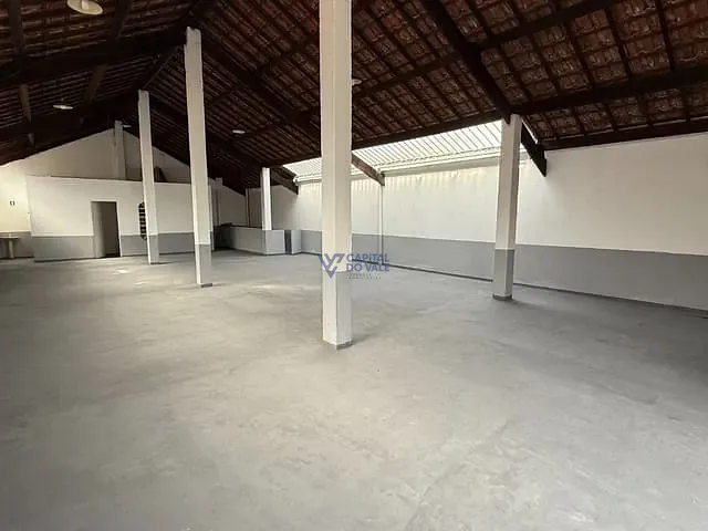 Galpão / Barracão com 300m², para alugar, no bairro Jardim Vale do Sol em São José dos Campos