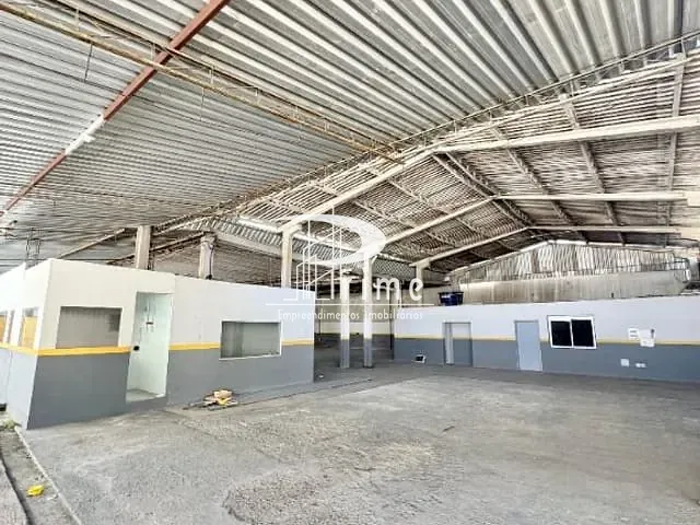 Galpão / Barracão com 600m², para alugar, no bairro Piratininga em Niterói