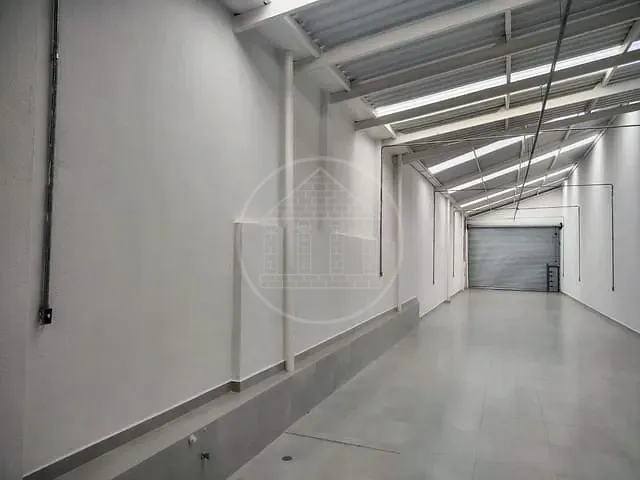 Galpão / Barracão com 300m², para alugar, no bairro Santo Amaro em São Paulo