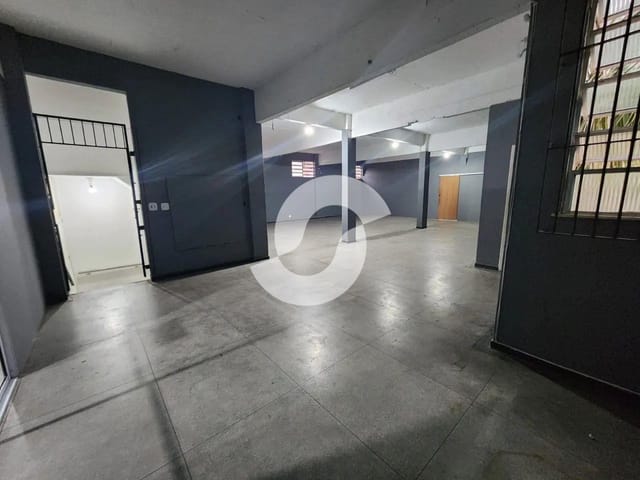 Foto do Galpão / Barracão - Galpão, 3600 m² - Aluguel por R$ 10.100,00/mês - São Miguel - São Gonçalo/RJ | SelfSpin