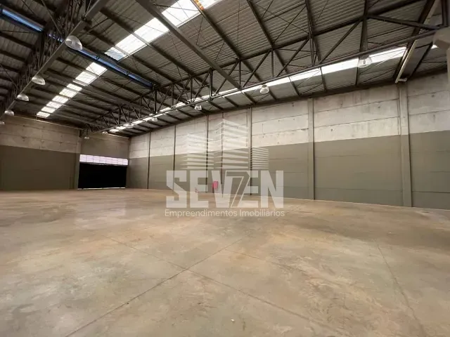 Galpão / Barracão com 3688m², à venda, no bairro Vila Aviação B em Bauru