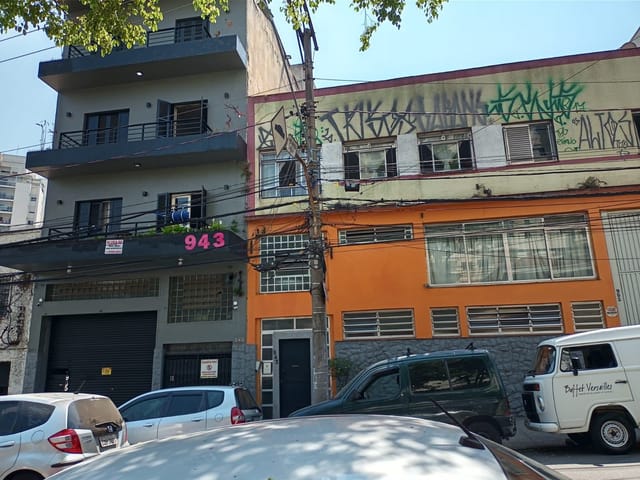 Galpão / Barracão com 600m², à venda, no bairro Vila Gumercindo em São Paulo