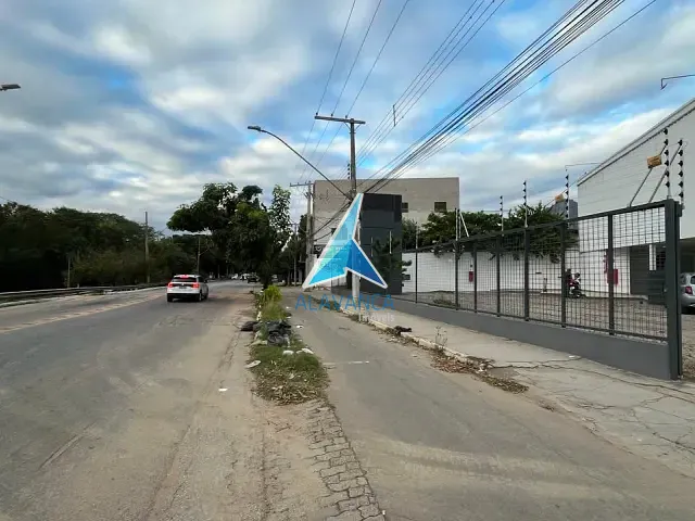 Galpão / Barracão com 2700m², para alugar, no bairro Vila Rica em Governador Valadares