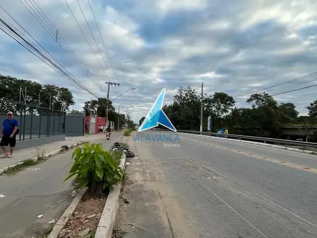 Galpão / Barracão com 2700m², para alugar, no bairro Vila Rica em Governador Valadares
