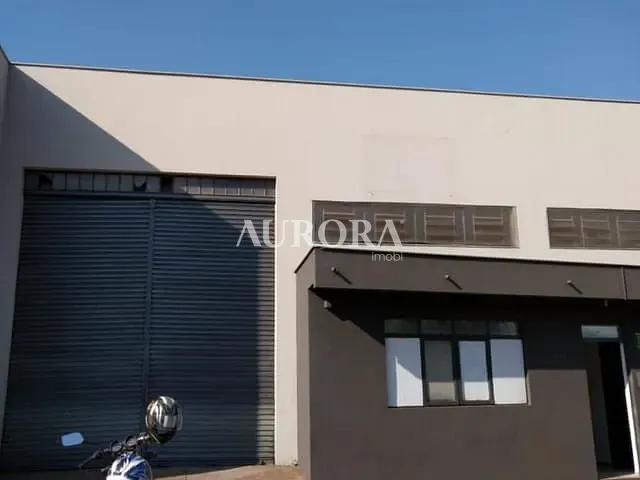 Galpão / Barracão com 360m², para alugar, no bairro Indústrias Leves em Londrina