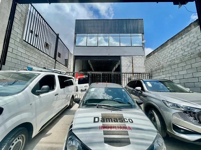 Galpão / Barracão com 500m², à venda, no bairro Campestre em Santo André