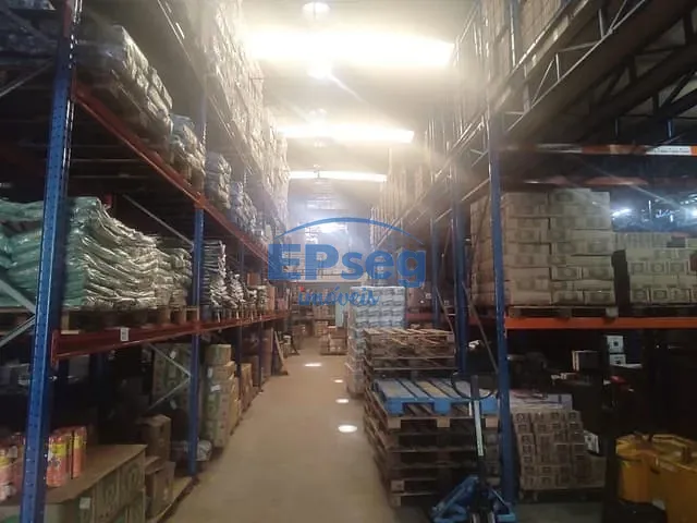 Galpão / Barracão com 950m², à venda, no bairro Jardim Agari em Londrina