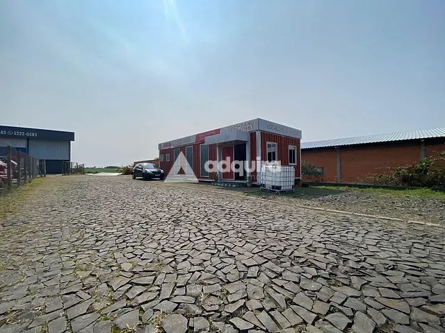 Galpão / Barracão com 360m², para alugar, no bairro Boa Vista em Ponta Grossa