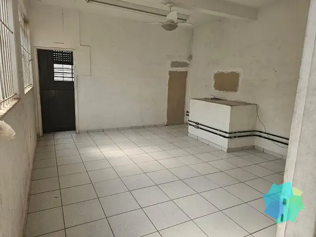 Galpão / Barracão com 784m², à venda ou para alugar, no bairro Centro em Salto