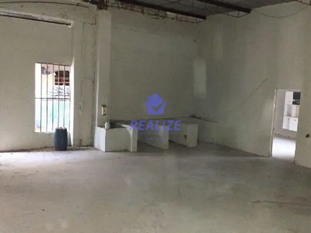 Galpão / Barracão com 650m², para alugar, no bairro Vila Santa Therezinha de Menino Jesus em Botucatu