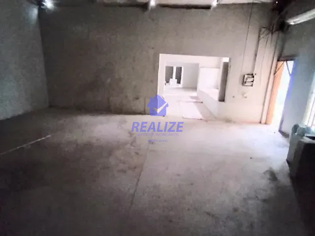Galpão / Barracão com 650m², para alugar, no bairro Vila Santa Therezinha de Menino Jesus em Botucatu
