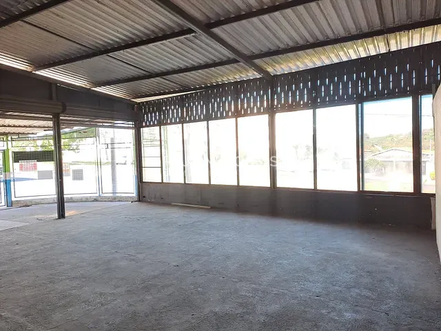 Galpão / Barracão com 360m², à venda, no bairro Jardim Vera Cruz em Sorocaba