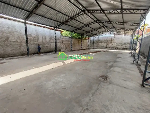 Galpão / Barracão com 493m², para alugar, no bairro Nossa Senhora das Graças em Teresina