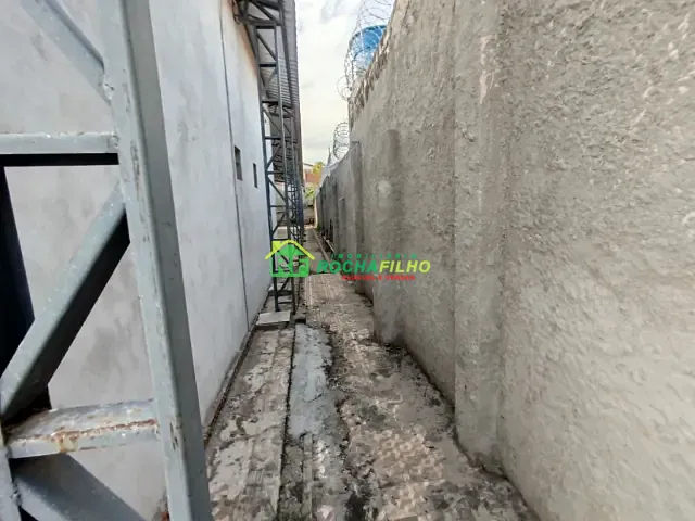 Galpão / Barracão com 493m², para alugar, no bairro Nossa Senhora das Graças em Teresina