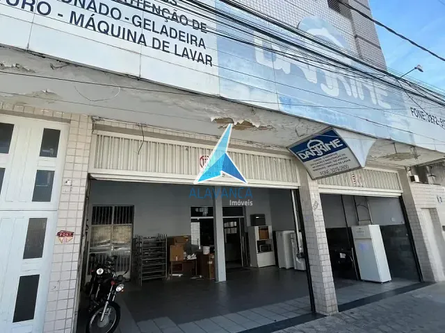Galpão / Barracão com 428m², para alugar, no bairro Centro em Governador Valadares