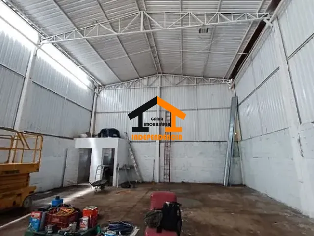 Galpão / Barracão com 200m², para alugar, no bairro Loteamento Santo Antônio em Itatiba