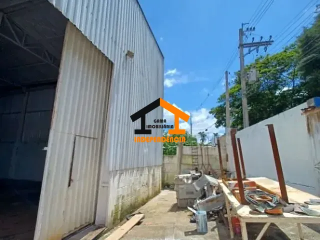 Galpão / Barracão com 200m², para alugar, no bairro Loteamento Santo Antônio em Itatiba