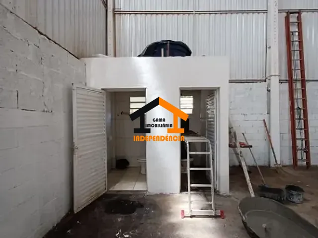 Galpão / Barracão com 200m², para alugar, no bairro Loteamento Santo Antônio em Itatiba