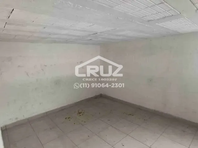 Galpão / Barracão com 130m², para alugar, no bairro Laranjeiras em Caieiras