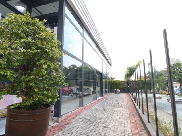 Foto do Galpão / Barracão - Loja com  1.000m² na Av. Bandeirantes com 45 Vagas, Imóvel Comercial Reformado Próximo ao Aeroporto | Paulista Imóveis