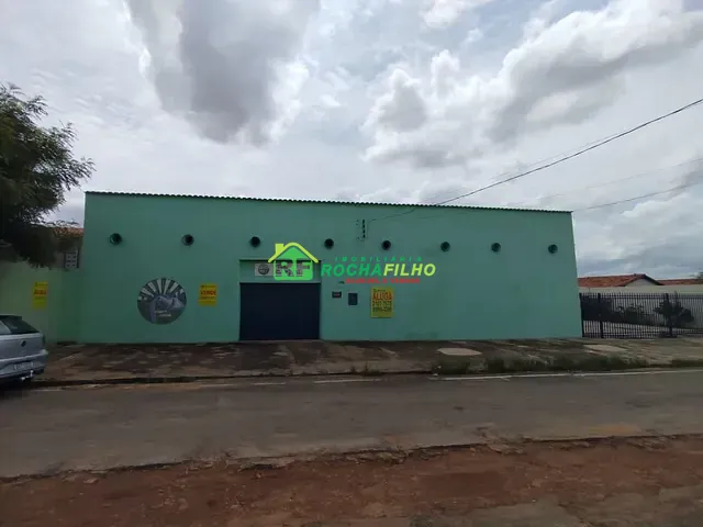 Galpão / Barracão com 1800m², para alugar, no bairro Lourival Parente em Teresina