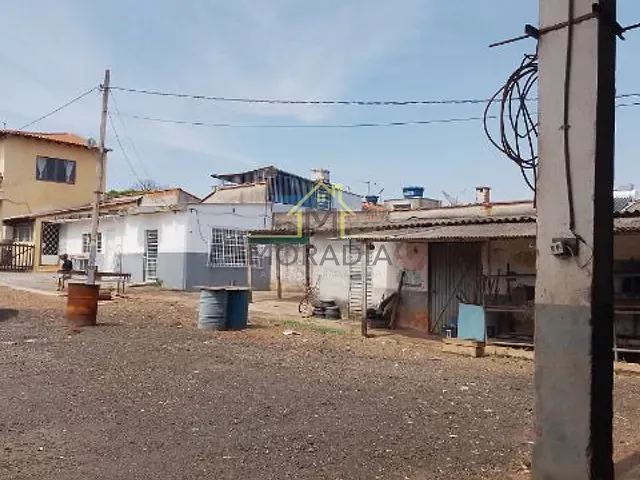 Galpão / Barracão com 3830m², para alugar, no bairro Recreio dos Bandeirantes em Guaxupé