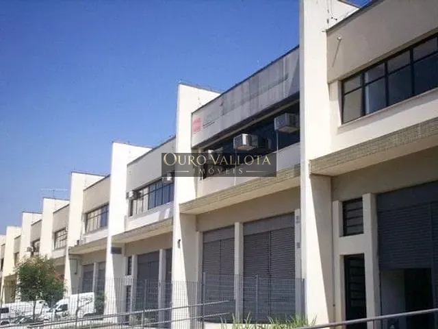 Galpão / Barracão com 575m², para alugar, no bairro Tamboré em Barueri