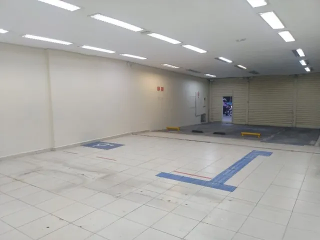Galpão / Barracão para alugar, no bairro Santo Antônio em São Caetano do Sul