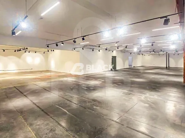 Galpão / Barracão com 10000m², para alugar, no bairro Centro em Sorocaba