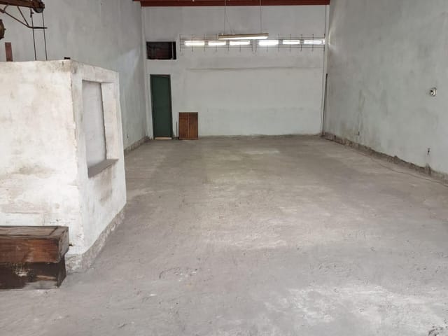 Galpão / Barracão com 645m², à venda ou para alugar, no bairro Boa Vista em Recife
