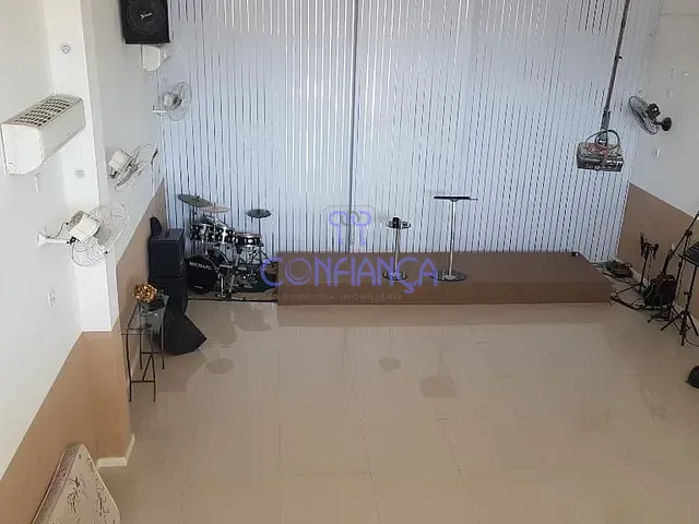 Galpão / Barracão com 120m², à venda, no bairro Inhoaíba em Rio de Janeiro