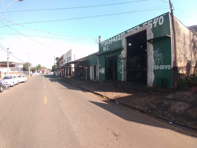 Galpão / Barracão com 300m², à venda, no bairro Parque Residencial Manela em Cambé