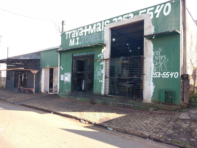 Galpão / Barracão com 300m², à venda, no bairro Parque Residencial Manela em Cambé