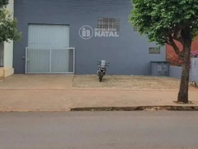 Galpão / Barracão com 360m², para alugar, no bairro Antares em Londrina